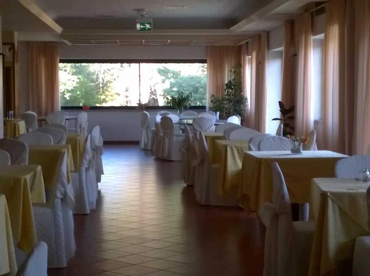 Hotel Du Parc Atri Kültér fotó