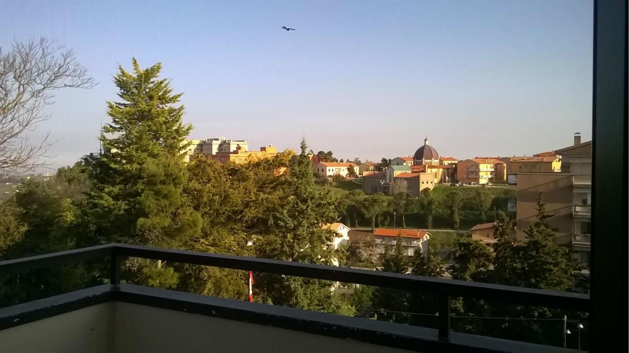 Hotel Du Parc Atri Kültér fotó
