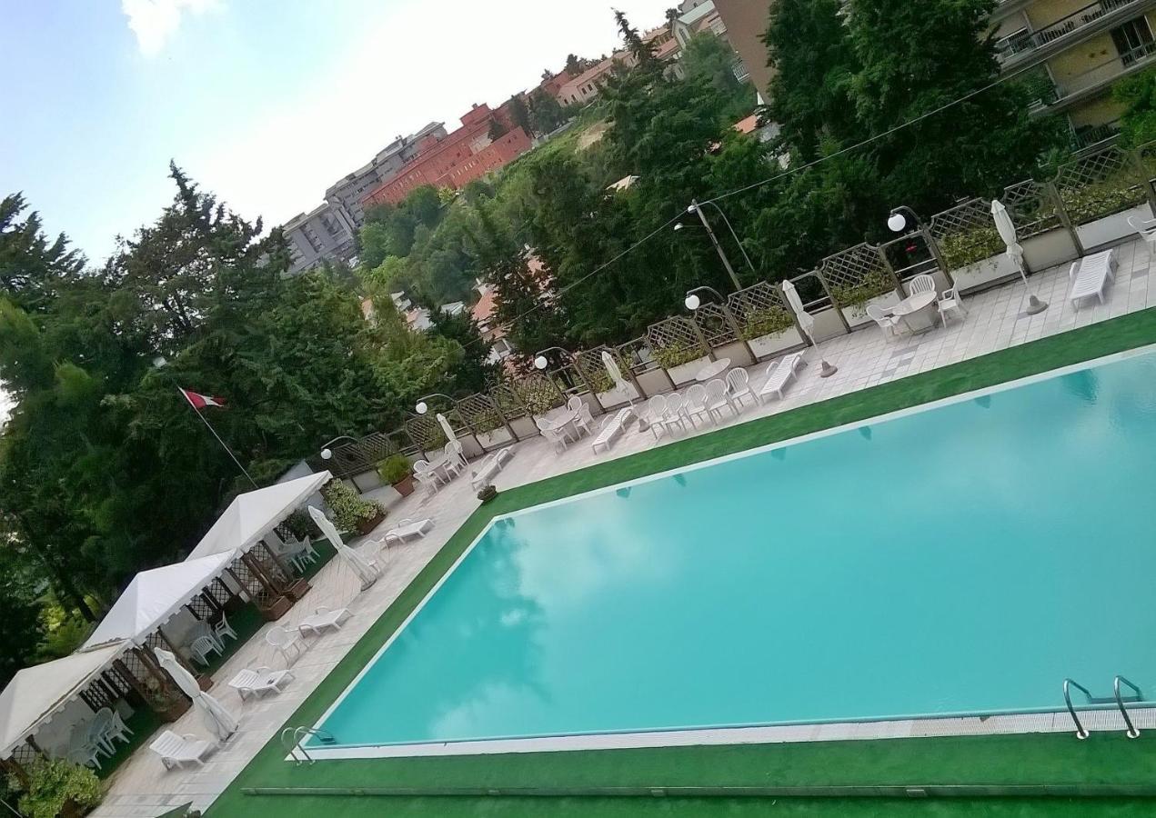 Hotel Du Parc Atri Kültér fotó