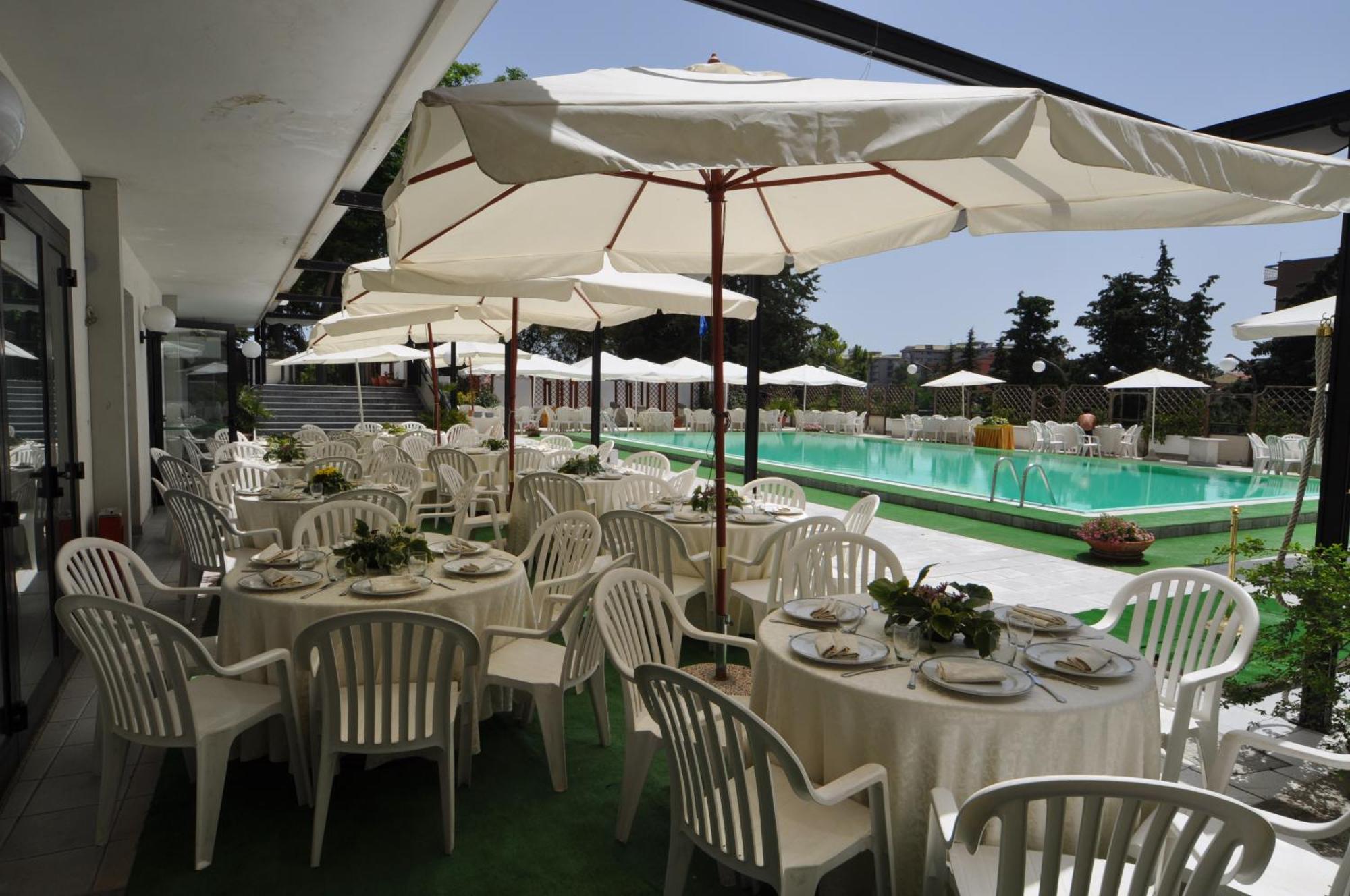 Hotel Du Parc Atri Kültér fotó