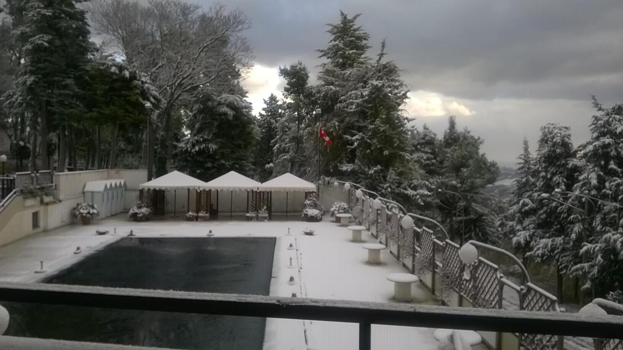 Hotel Du Parc Atri Kültér fotó